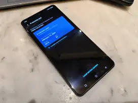 iQoo Z9 (8/128GB) - Hitam Mulus