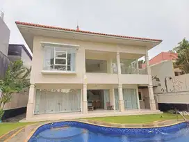 DIJUAL / DISEWAKAN RUMAH MEWAH GRAHA FAMILI