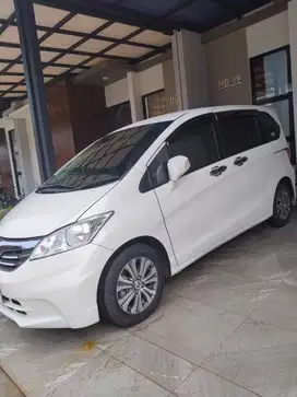 Honda Freed 2012 Bensin
