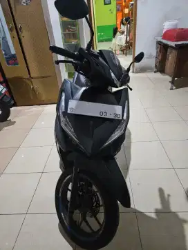 Dijual vario 150 tahun 2015 black doff