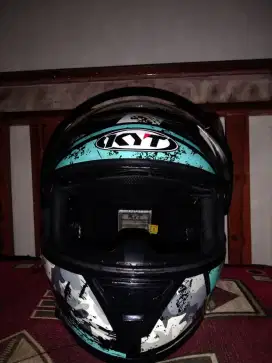 Helm R10 full face