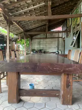 Meja Antik dari Papan Utuh Kayu Merbau – 380 x 130 x 13 cm