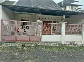 Rumah Sejuk Asri di Griya Ungaran Residence dekat Klinik Sofia Medika