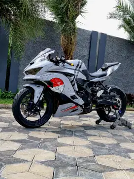 Kawasaki ZX 25R 4 Cylinder Full Mod Reg 2023 Koko Motor