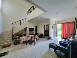 Dijual Rumah 2 lt Rapi Siap huni di Cluster Newton GS