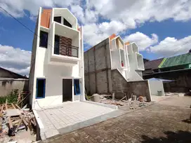 DISKON 100 JUTA RUMAH 2 LANTAI MUNJUL CIPAYUNG JAKARTA TIMUR 700 JTAN
