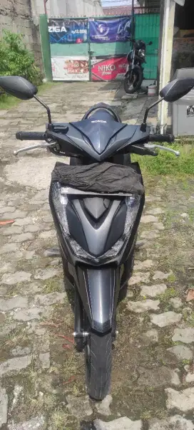 Honda beat deluxe cbs iss 2021
