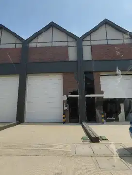 disewakan gudang bizpark pik 2