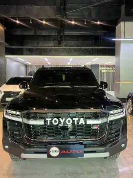 TOYOTA Land Cruiser 300 GR 4x4 2023