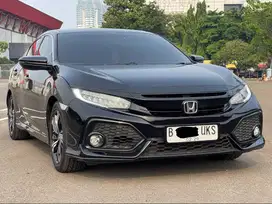 HONDA CIVIC 1.5 E HATCHBACK AT HITAM 2018 DIJUAL CEPAT TERMURAH