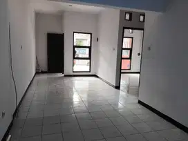 Rumah Nyaman Siap Huni di Taman Kopo Katapang