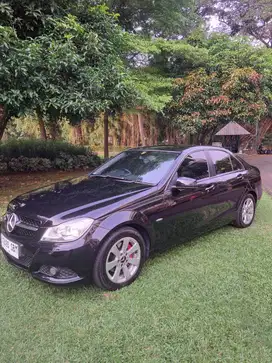 Mercedes-Benz C200 2012 Bensin
