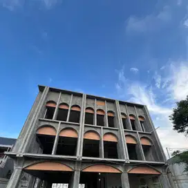 dijual gedung kantor/usaha di ragunan jakarta selatan dkt toll