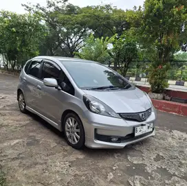 Honda Jazz 2014 Bensin NIK 2013 Last Edition