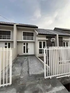 Rumah Dijual Dekat Merr Gunung Anyar Surabaya Di Alana Regency Cemandi