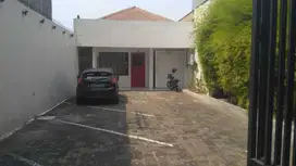 0797 - Disewakan Rumah Usaha Nol JL Raya Manyar Surabaya