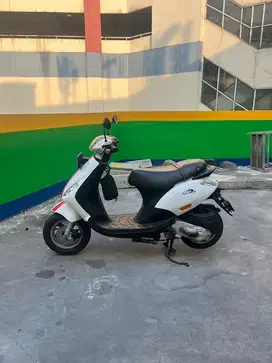 Piaggio ZIP 100cc Italy 2011