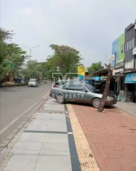 RUKO GANDENG 2LT PINGGIR JALAN RAMAI STRATEGIS COCOK UNTUK KANTOR, DLL