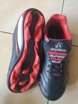 Jual sepatu bola ardiles