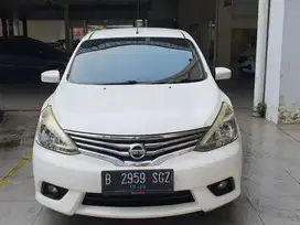 LOW KM - Nissan Grand Livina 1.5 XV AT 2016 Putih PREMIUM B2959SGZ