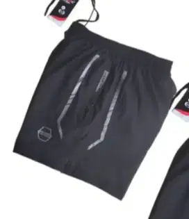 Celana Pendek Atlet Bahan Diadora, Adem & Ringan Size XXL Hitam