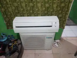 Daikin inverter 1/2pk masih oryginal