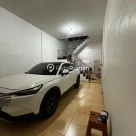 DIJUAL TOWNHOUSE ORLANDO KARYA DAERAH AMIR HAMZAH IRIAN SUPERMARKET