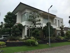 RUMAH MEWAH RAFLES CITRALAND SURABAYA BARAT DENGAN PRIVATE POLL HOOK