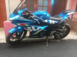 Suzuki GSX R150 keyless