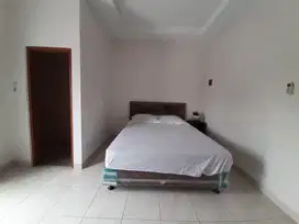 DIJUAL KOST DI KEMANGGISAN JAKBAR SHM 20x33,6m² 56BR FURNISHED