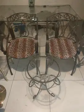 Barang Antik 2 kursi teras 1 meja MULUS