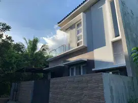 Dijual Rumah 2 Lantai dekat Sleman City Hall dan Pusat Kota  - SHM