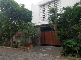 Rumah Asri di Perum Puri Kedoya Kebon Jeruk Jakarta Barat
