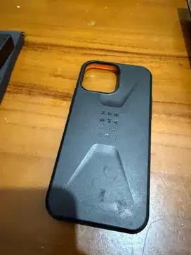 Case Casing iPhone 15 Pro Max Merk UAG