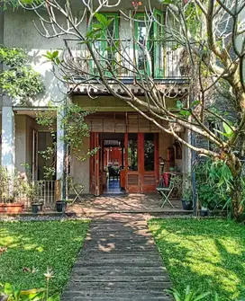 ROEMAH KAMPOENG 2 LANTAI BINTARO TANGSEL