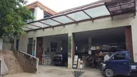 DIJUAL RUMAH 2 LANTAI HALAMAN LUAS DI TELUK BUYUNG BEKASI