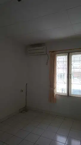 Disewakan  Rumah didaerah kelapa gading