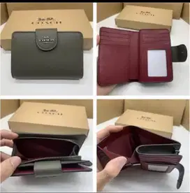 dompet zipper coach