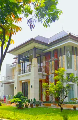 DIJUAL Rumah mewah dlm Komplek Perumaha.n Elite Matoa Jagakarsa Jaksel
