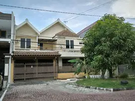 Dijual Rumah Nirwana Eksekutif Row Jalan 15 Meter