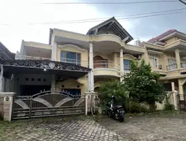 Rumah Luas Candi Prambanan Raya Manyaran Semarang Barat