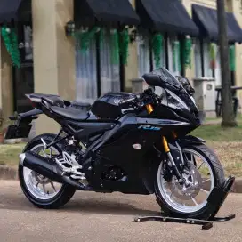 YAMAHA R15 V4 NIK 2022 HITAM LOW KM 8K LIKE NEW