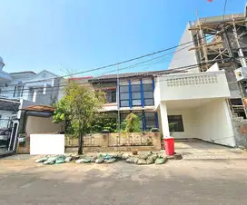 Dijual rumah Cluster Harapan Indah Regency Bekasi