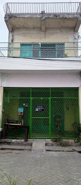 TURUN HARGA Rumah Antik 2.5 lantai kuat dan kokoh