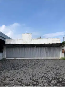 DISEWAKAN Tempat Usaha Raya Jeruk ex minimarket