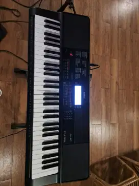 Keyboard Casio CT - X700