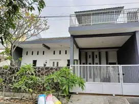 Rumah Model Minimalis Bagus Griya Babatan Mukti