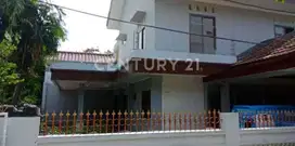 RUMAH HOEK MURAH LUAS SIAP HUNI DI KELAPA GADING JL ALAT MUSIK