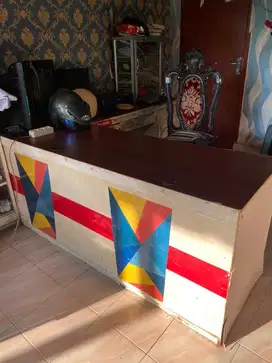Meja front office kasir kerja layak pakai