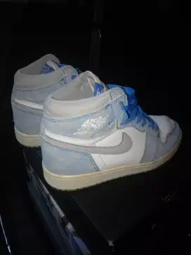 Nike Air Jordan 1 Hyper Royal Blue